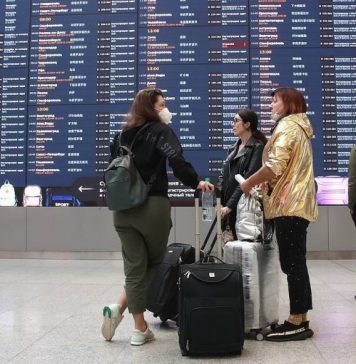 Россия возобновит авиасообщение с девятью странами