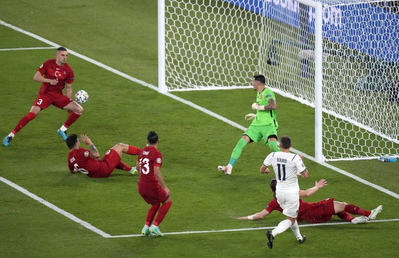 Сборная Италии разгромила команду Турции в матче открытия чемпионата Европы по футболу