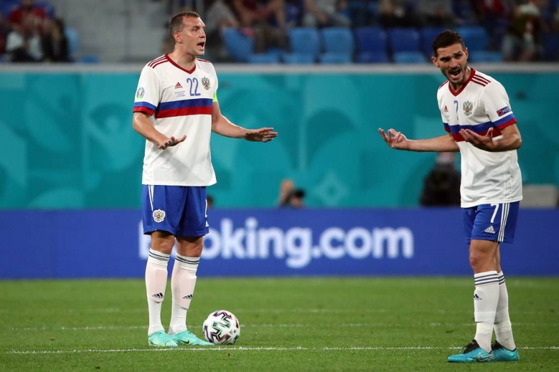 Сборная России по футболу стартовала на Евро с крупного поражения от бельгийцев

