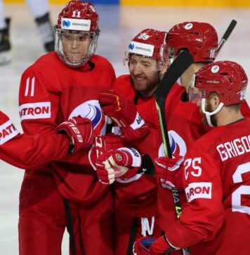 Сборная России сыграет с командой Канады в четвертьфинале чемпионата мира по хоккею