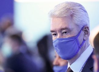 Собянин заявил, что в Москве фиксируются повторные заболевания COVID-19 после вакцинации