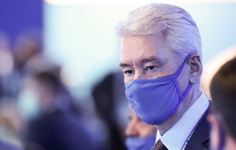 Собянин заявил, что в Москве фиксируются повторные заболевания COVID-19 после вакцинации

