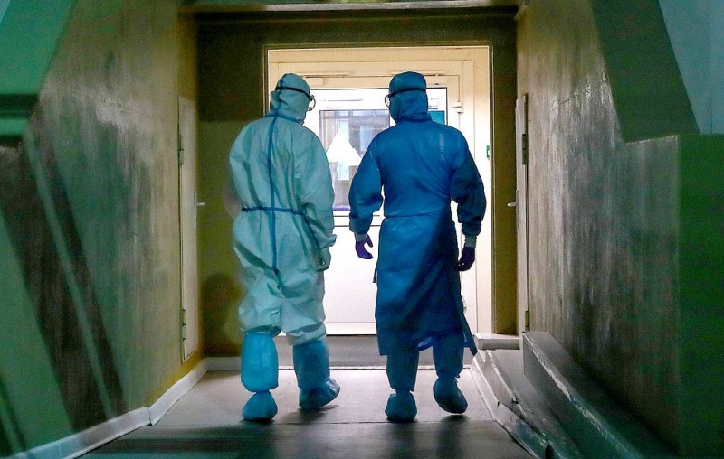 В больницах Москвы плановую помощь будут оказывать только привитым пациентам