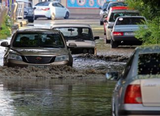 В Ялте река вышла из берегов. Город может остаться без света