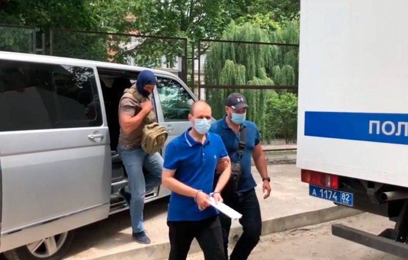 В Крыму задержали мужчину за сбор для спецслужб Украины данных о полетах военной авиации

