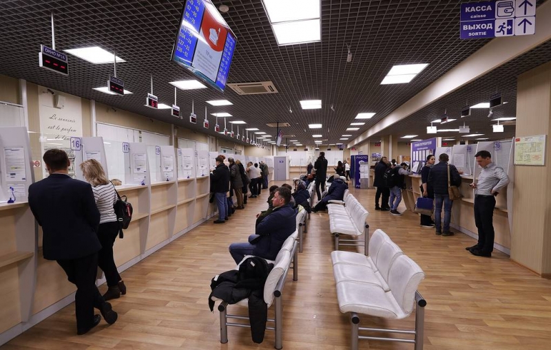 Визовые центры Франции в Москве прекратили прием заявок на продление пятилетнего шенгена