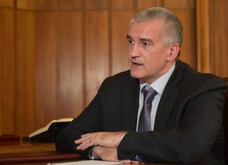 Аксенов заявил, что Крым могут закрыть для туристов при ухудшении эпидситуации