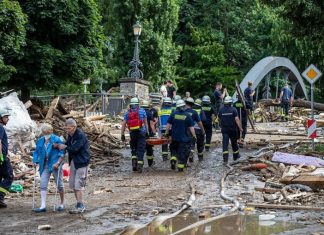 Bild: число жертв наводнения в Германии увеличилось до 80