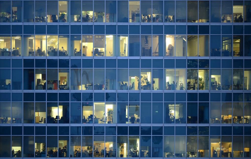 Больше половины россиян не удовлетворены своей зарплатой