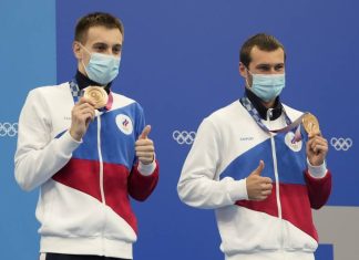 Бондарь и Минибаев выиграли бронзу Олимпиады в синхронных прыжках в воду с вышки