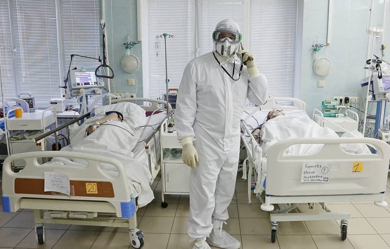 Эксперт: стабилизация заболеваемости COVID-19 в России сохранится в июле и начале августа