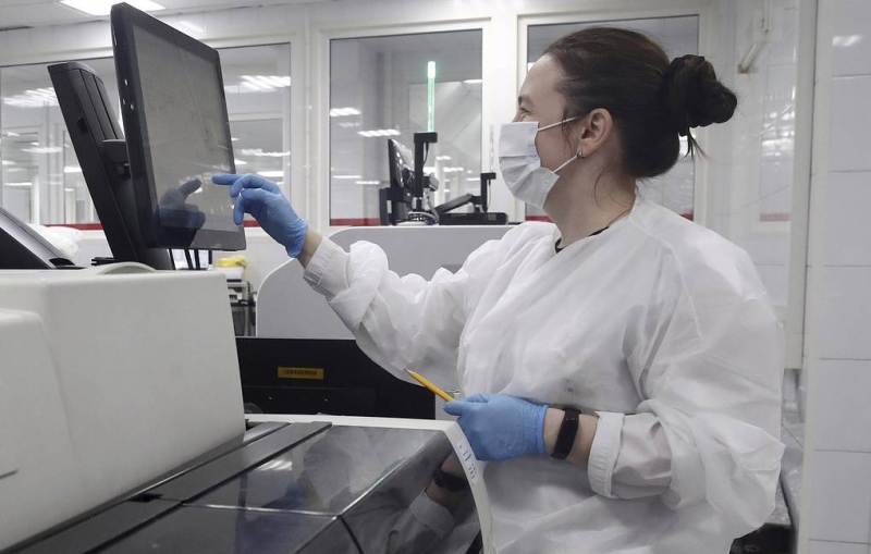 Эксперты рассказали, как проявляется индийский штамм коронавируса