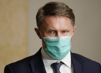 Мурашко заявил, что все российские вакцины от коронавируса подходят для ревакцинации