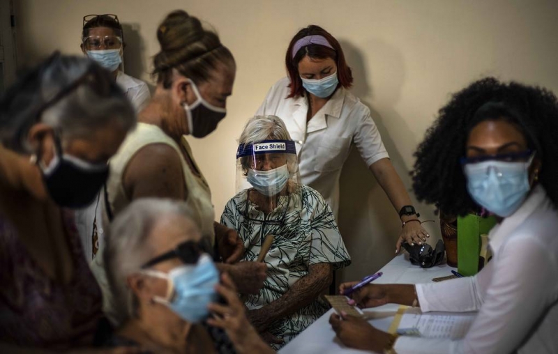 На Кубе изолировали не менее 150 туристов из России из-за подозрения на COVID-19

