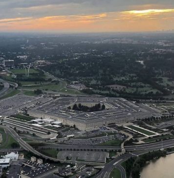 Пентагон опроверг информацию об обстреле американских сил в Сирии