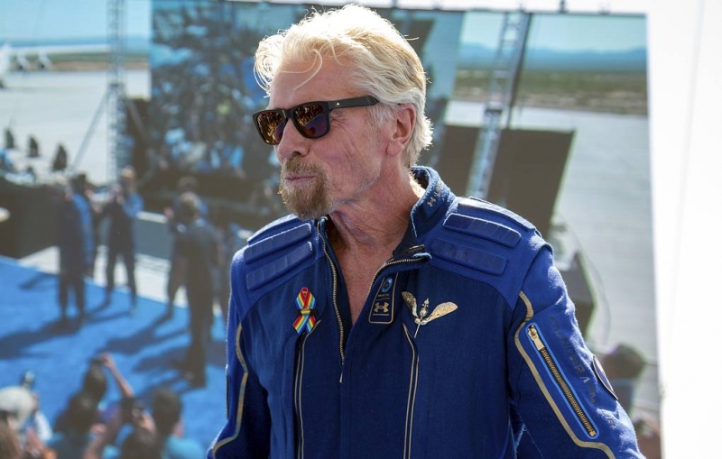 Ричард Брэнсон рассказал о впечатлениях от полета на космолете Virgin Galactic