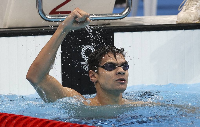Россиянин Рылов стал олимпийским чемпионом в плавании на дистанции 100 метров на спине