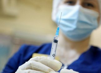 В центре «Вектор» заявили, что все вакцины РФ от коронавируса эффективны против мутаций