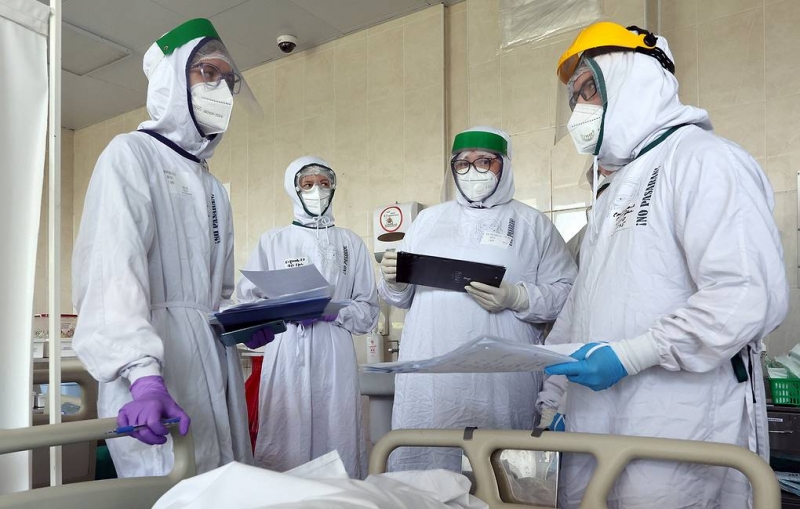 В России зарегистрировали 791 смерть из-за коронавируса за сутки. Это максимум за пандемию