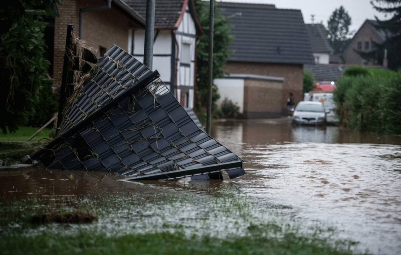 Власти округа на западе ФРГ сообщили о 1,3 тыс. пропавших без вести из-за наводнения