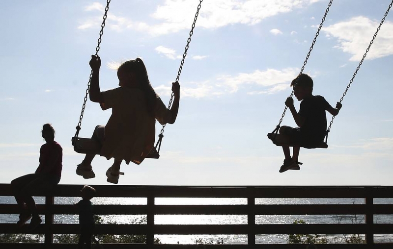 Выплата в 10 тыс. рублей на детей школьного возраста начнется с 16 августа