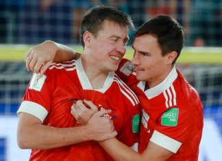 «Болельщики пригнали к золоту».
Россияне выиграли чемпионат мира по пляжному футболу