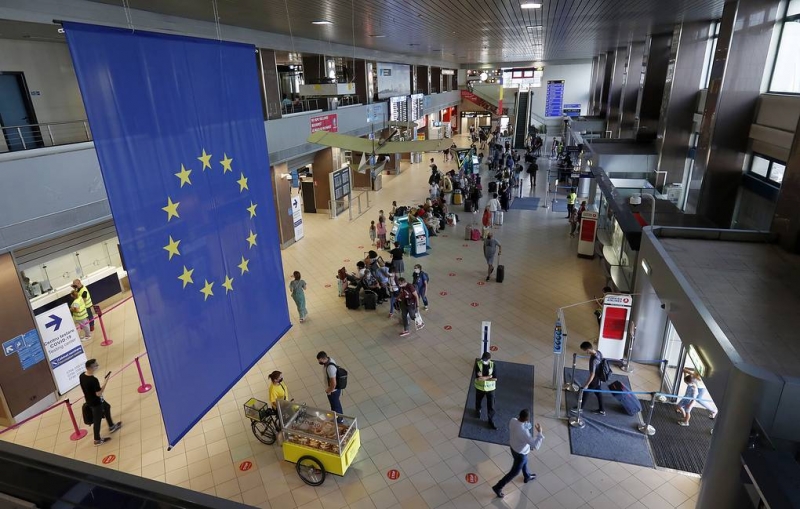 ЕС исключил США из списка стран, куда разрешены необязательные поездки

