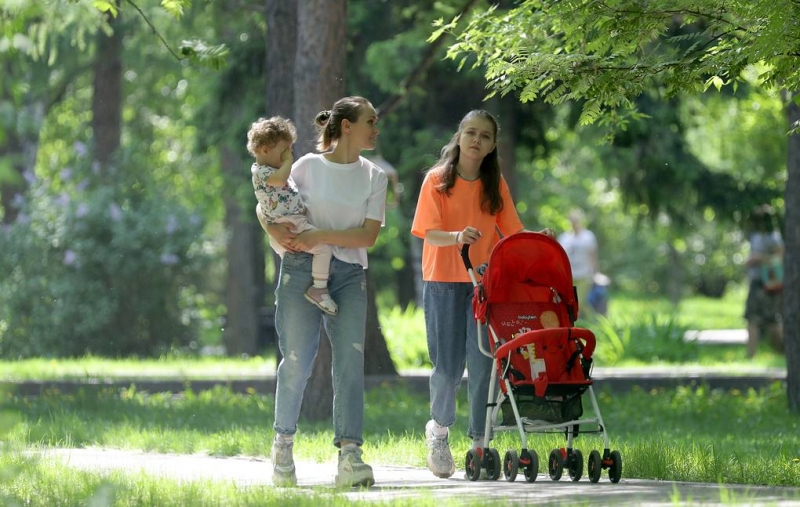 Кабмин дополнительно выделил более 21 млрд рублей на выплаты на детей от трех до семи лет