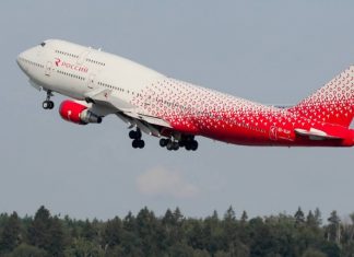 Первый после возобновления авиасообщения самолет из России приземлился в Хургаде