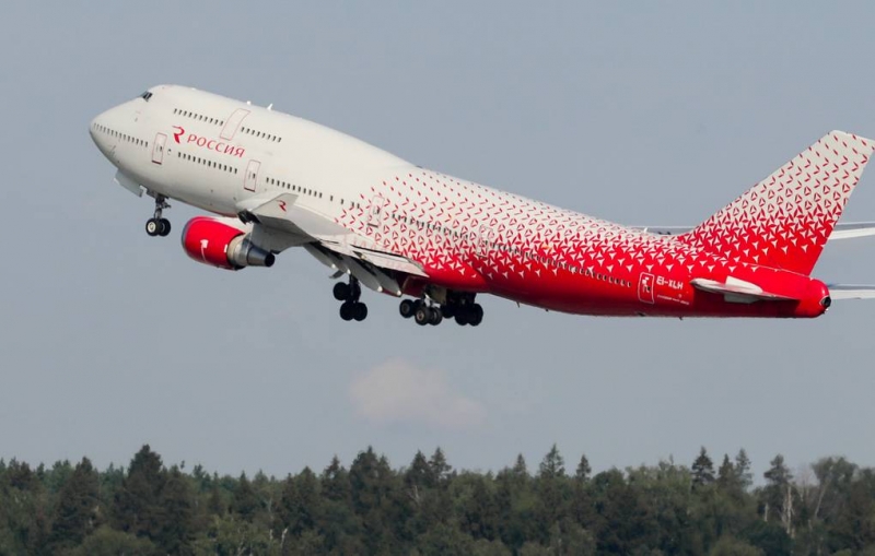 Первый после возобновления авиасообщения самолет из России приземлился в Хургаде