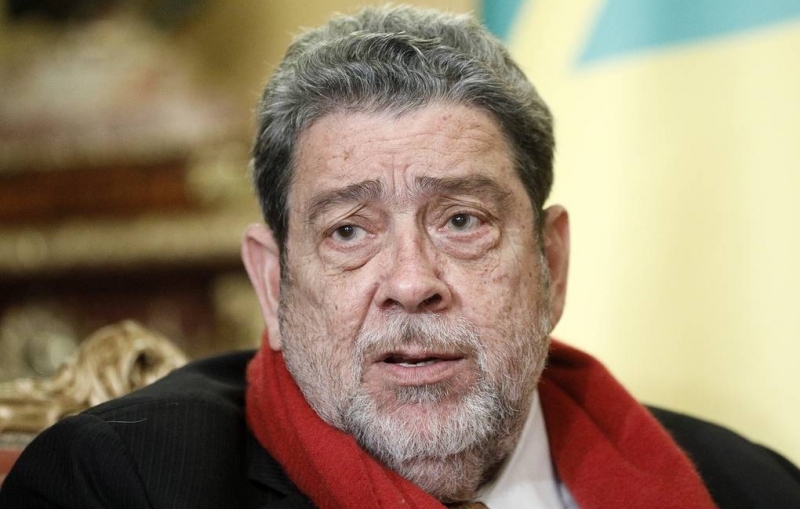 Премьер-министр Сент-Винсента и Гренадин получил ранение во время акций протеста