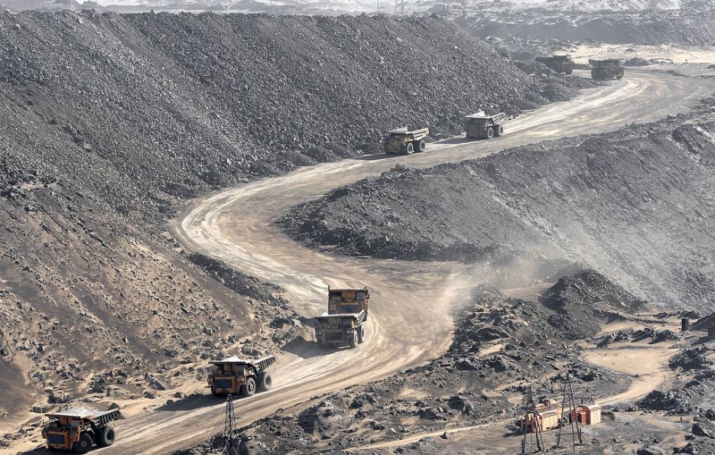 РБК: "Эльгауголь" оценила ж/д ветку в направлении Тихого океана почти в 100 млрд рублей

