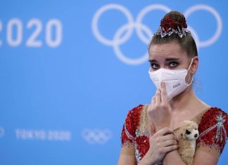 Россиянки впервые с 1996 года остались без личного золота Игр в художественной гимнастике