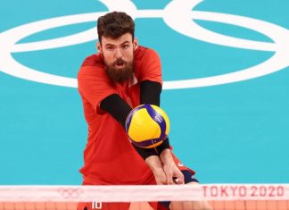 Российские волейболисты в четверг встретятся с бразильцами в полуфинале Олимпиады в Токио