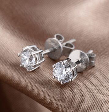 Серьги с бриллиантами: как не ошибиться при выборе