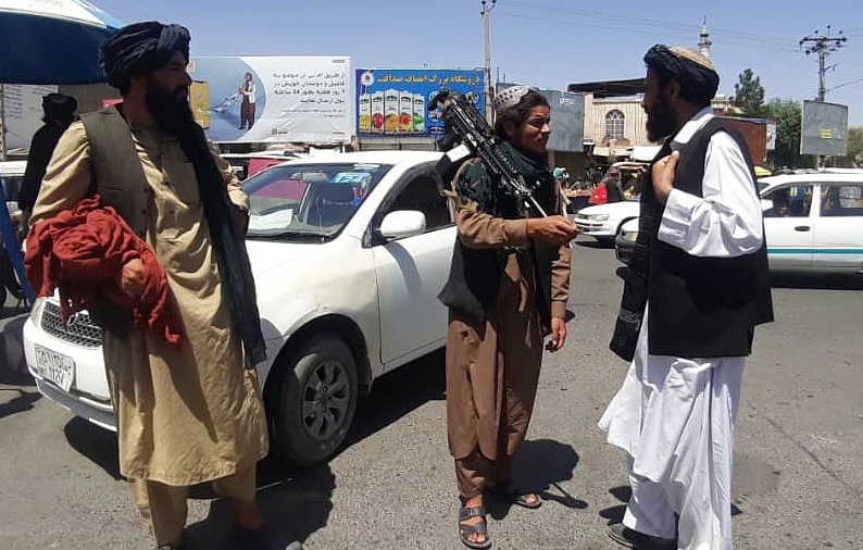 "Талибан" объявил об установлении своего контроля на всей территории Афганистана