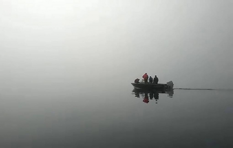 Тела троих погибших при крушении вертолета на Камчатке подняли из воды