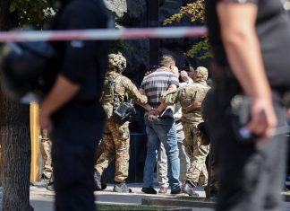 Угрожавший взорвать гранату в здании кабмина Украины задержан