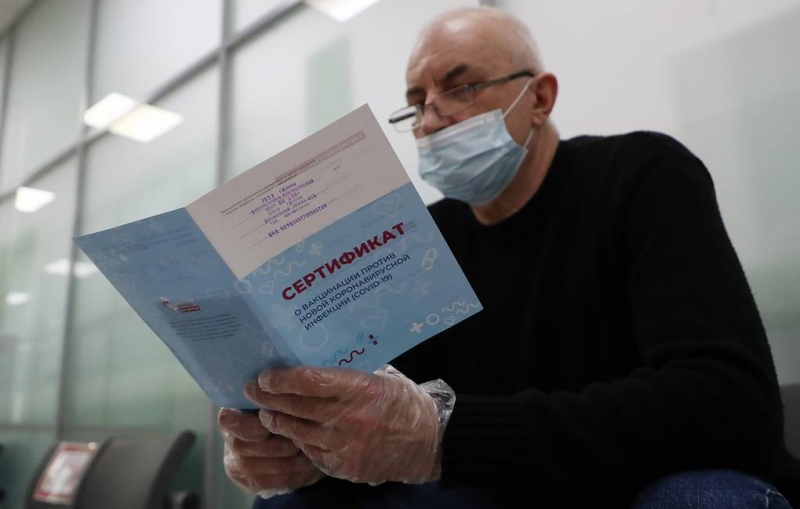 В Ростовской области для посещения организаций потребуют справку о прививке или ПЦР-тест