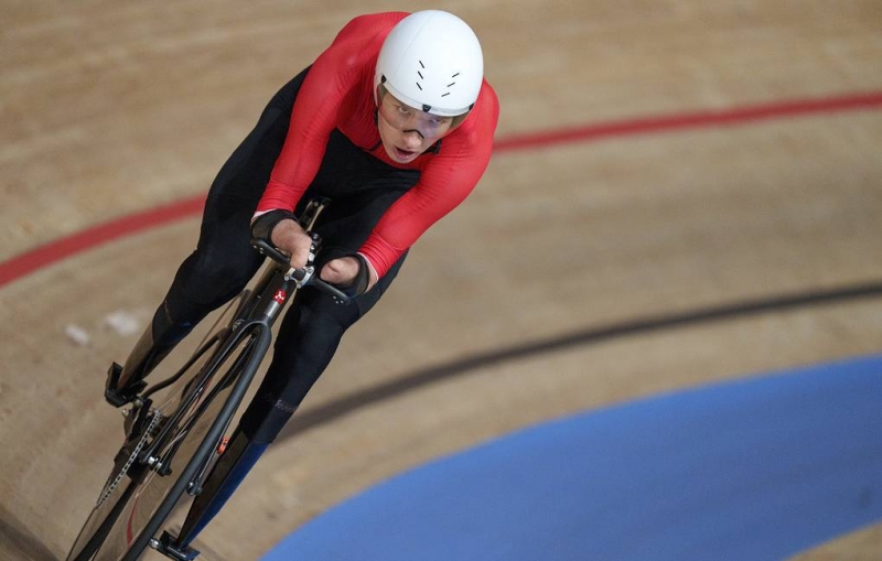 Велогонщик Асташов завоевал золото на Паралимпиаде в Токио

