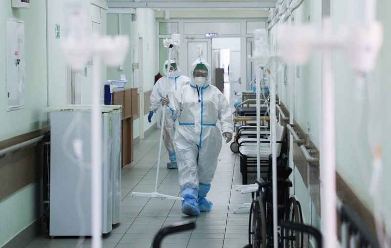 ВОЗ фиксирует стабилизацию и медленное снижение случаев коронавируса в России