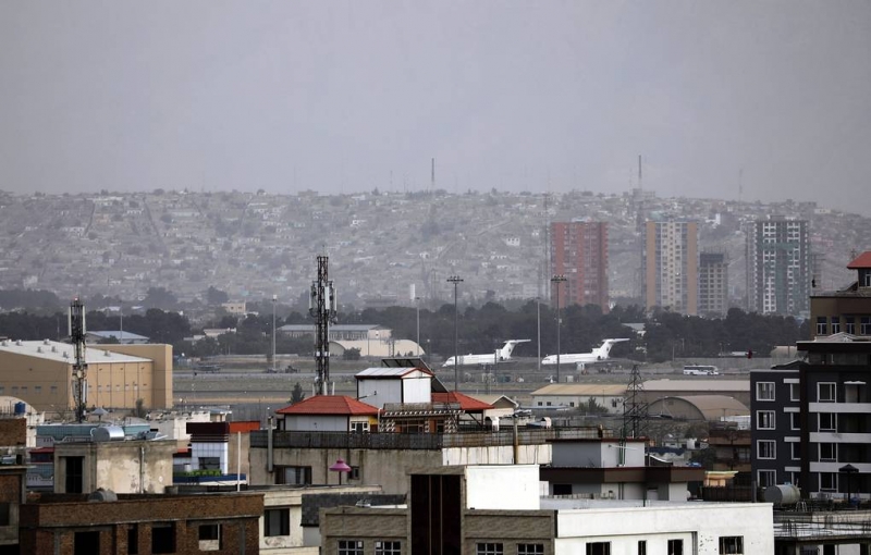 WSJ: в результате теракта у аэропорта Кабула погибли около 200 афганцев