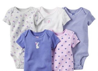 Где покупать детскую одежду для новорожденных: в магазине или в интернете