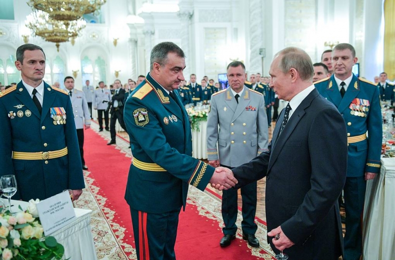 Биография Евгения Зиничева

