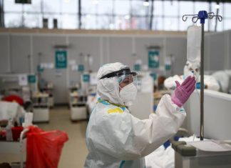 Число заразившихся коронавирусом в России с начала пандемии превысило 7 млн