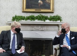 Джонсон и Байден договорились о подходе к России и КНР на основе ценностей Британии и США