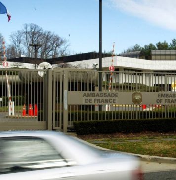 Французские дипломаты отменили торжественные мероприятия в США после скандала с подлодками