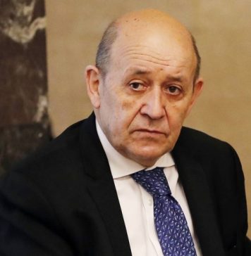 МИД Франции опроверг утверждения о предварительном обсуждении с США их планов по подлодкам