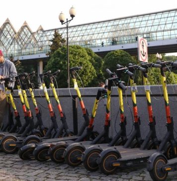 МВД заявило, что в России в 2021 году резко выросло число ДТП с электросамокатами