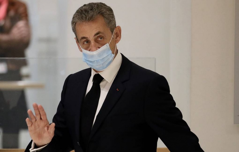 Николя Саркози приговорили к году тюрьмы